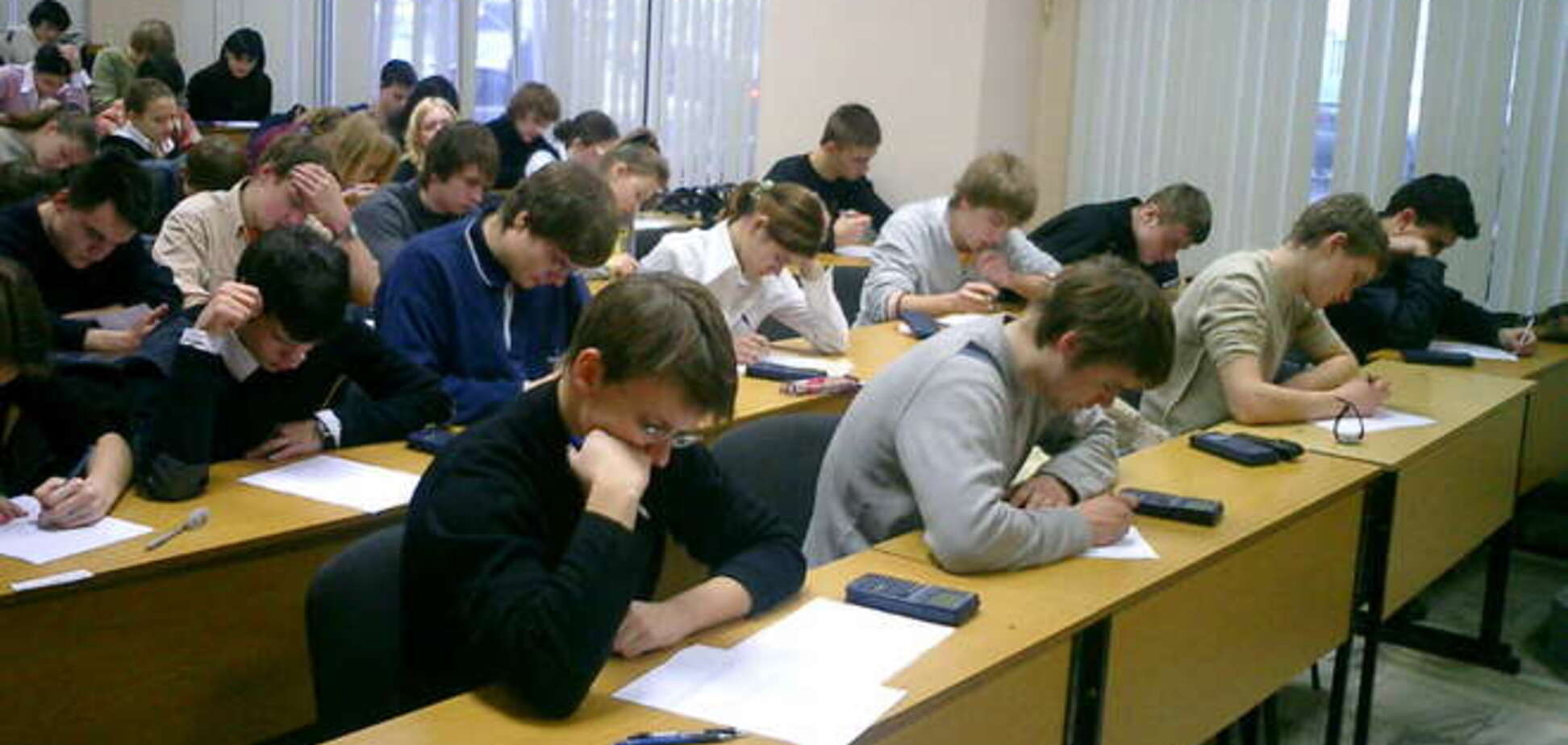 Для выпускников Донбасса проведут вторую сессию ВНО