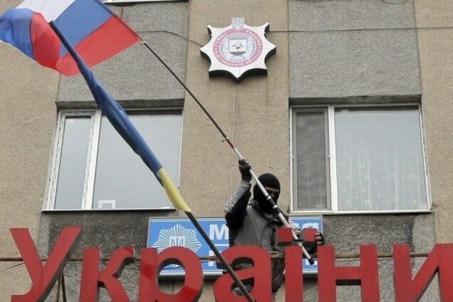 Террористы угнали из автосалона в Горловке 20 машин