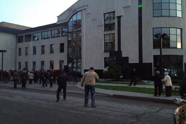 В Донецке пособники террористов разгромили офис компании ИСД