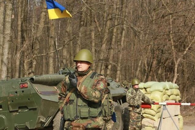 Тимчук: на Луганщині терористи штурмують погранотдел