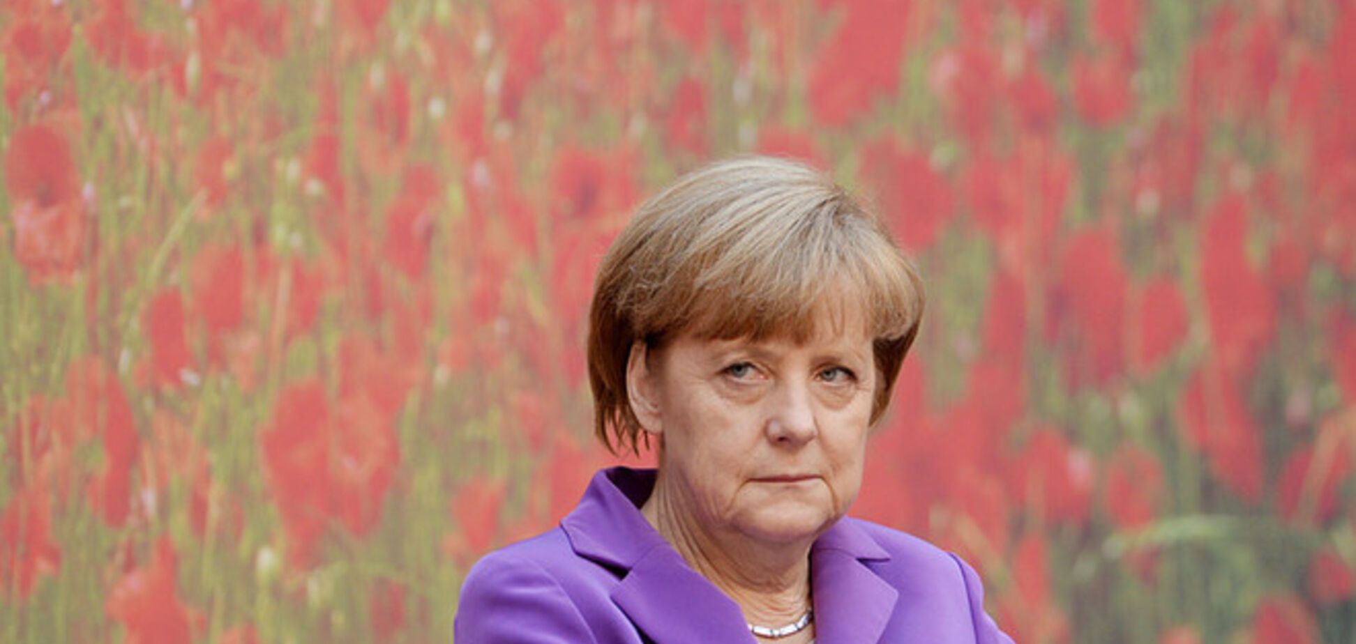 Меркель пригласила Порошенко в Берлин