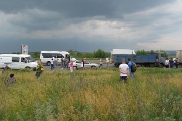 Жители Славянска бегут из города при первой возможности