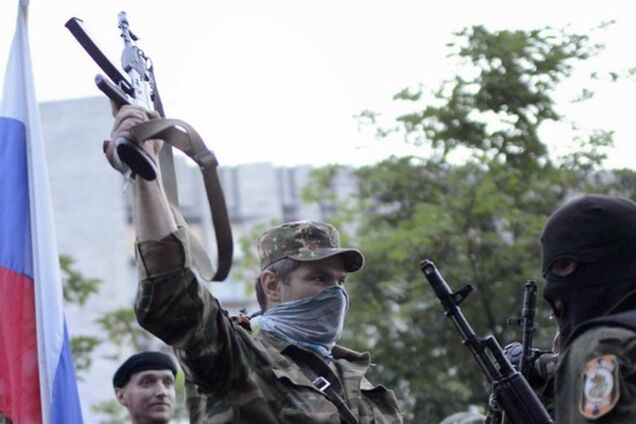 Террористы ночью дважды нападали на аэропорт