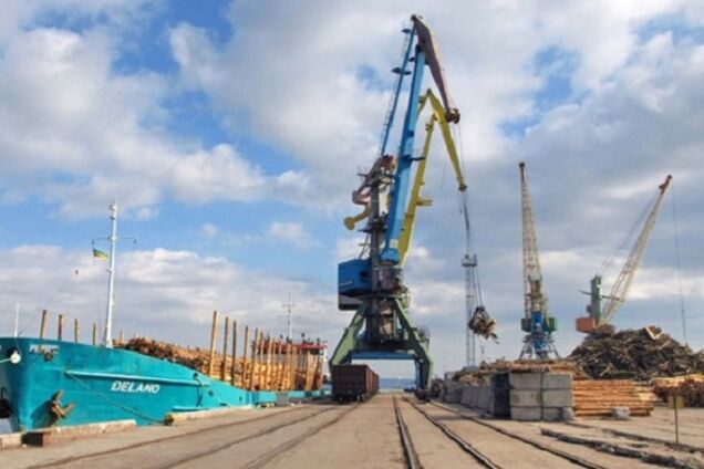 Китайская компания открестилась от строительства порта в Крыму