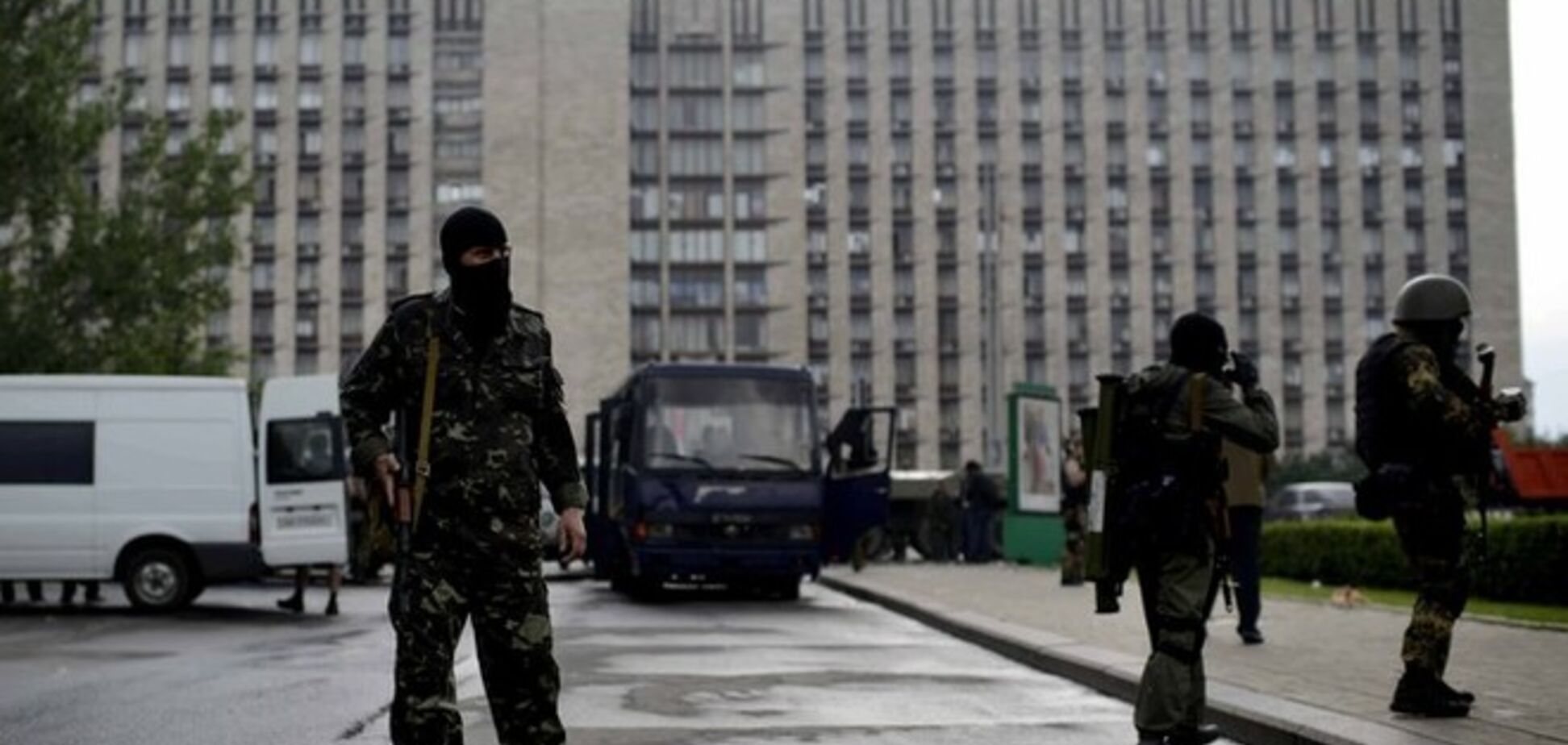 Дончан предостерегают от посещения прилегающих к аэропорту районов