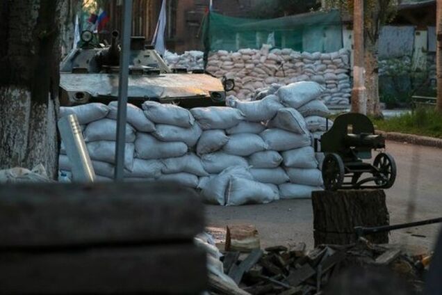 Террористы блокируют дорогу на Луганщине, поджидая 'Правый сектор' из РФ