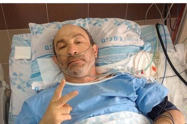 Кернес опубликовал в соцсети фото из больницы