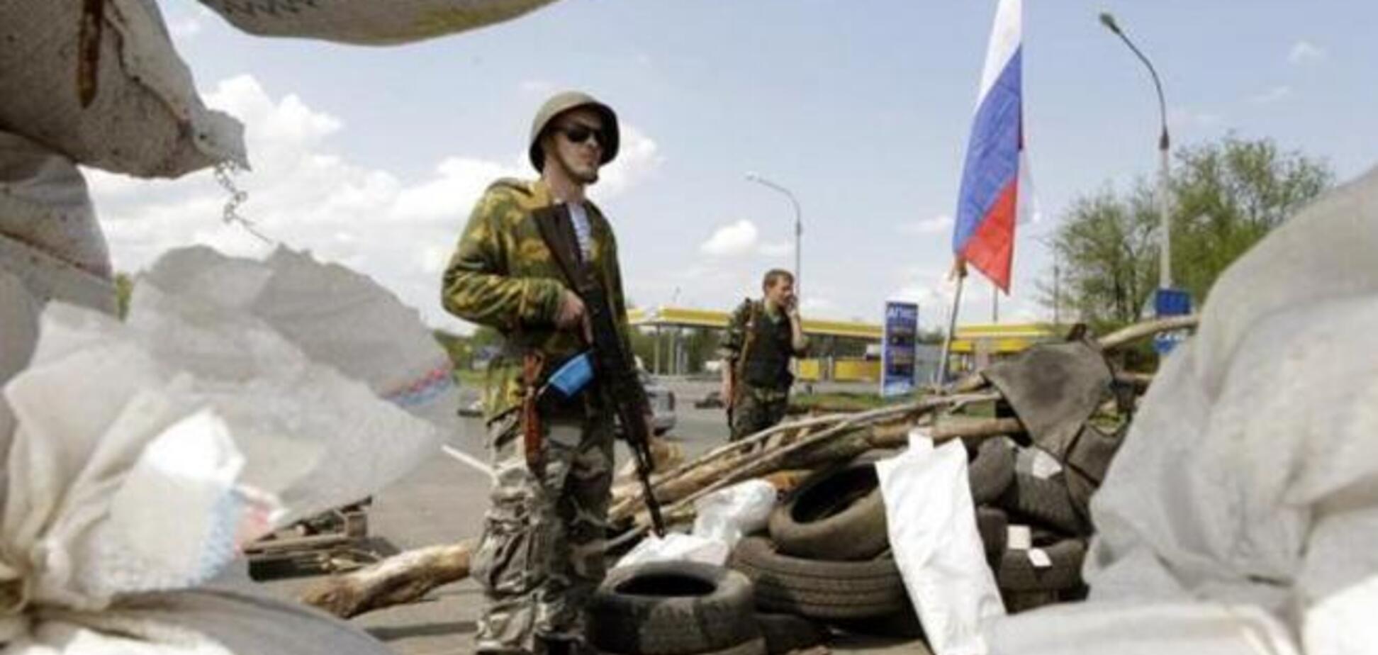 В центре Луганска началась стрельба, есть пострадавшие - очевидцы