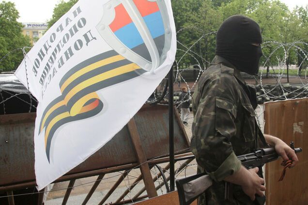 На пропускному пункті 'Успенка' в Донецькій області терористи обеззброїли прикордонників