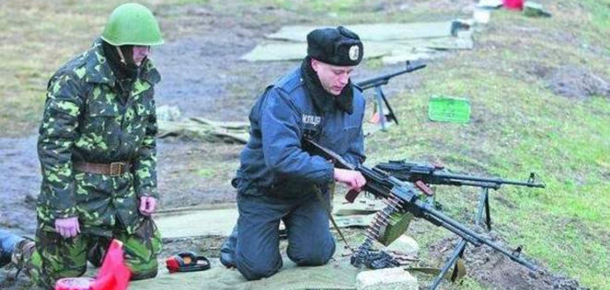 Киевляне массово покупают оружие и учатся стрелять