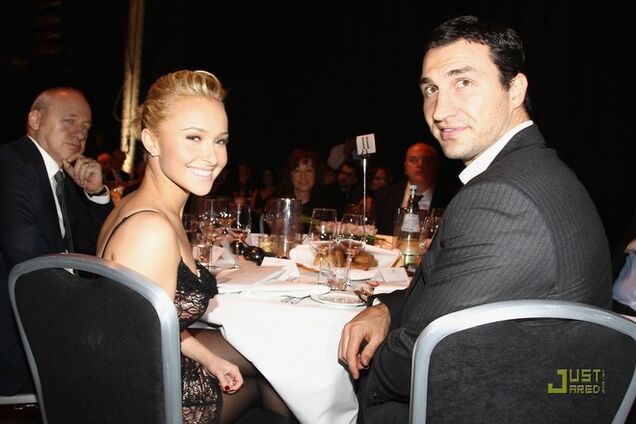 Будущая супруга Кличко подтвердила, что их свадьба переносится из-за ситуации в Украине