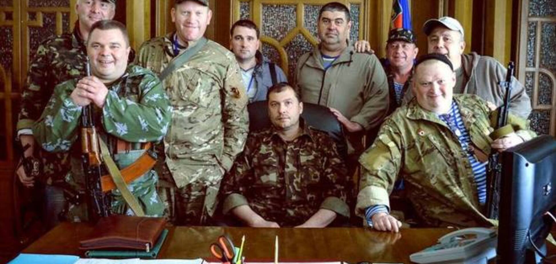 На Луганщине вооруженные боевики совершают массовые мародерства, убийства и угоны авто