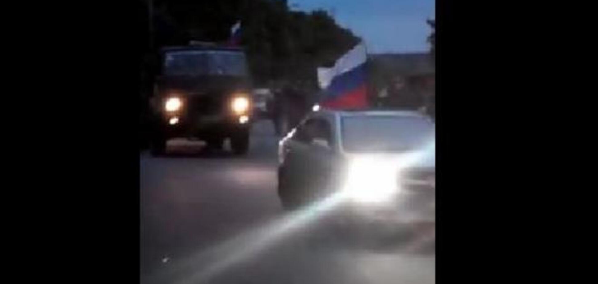 На Луганщину приехали российские казаки в сопровождении милиции. Видеофакт