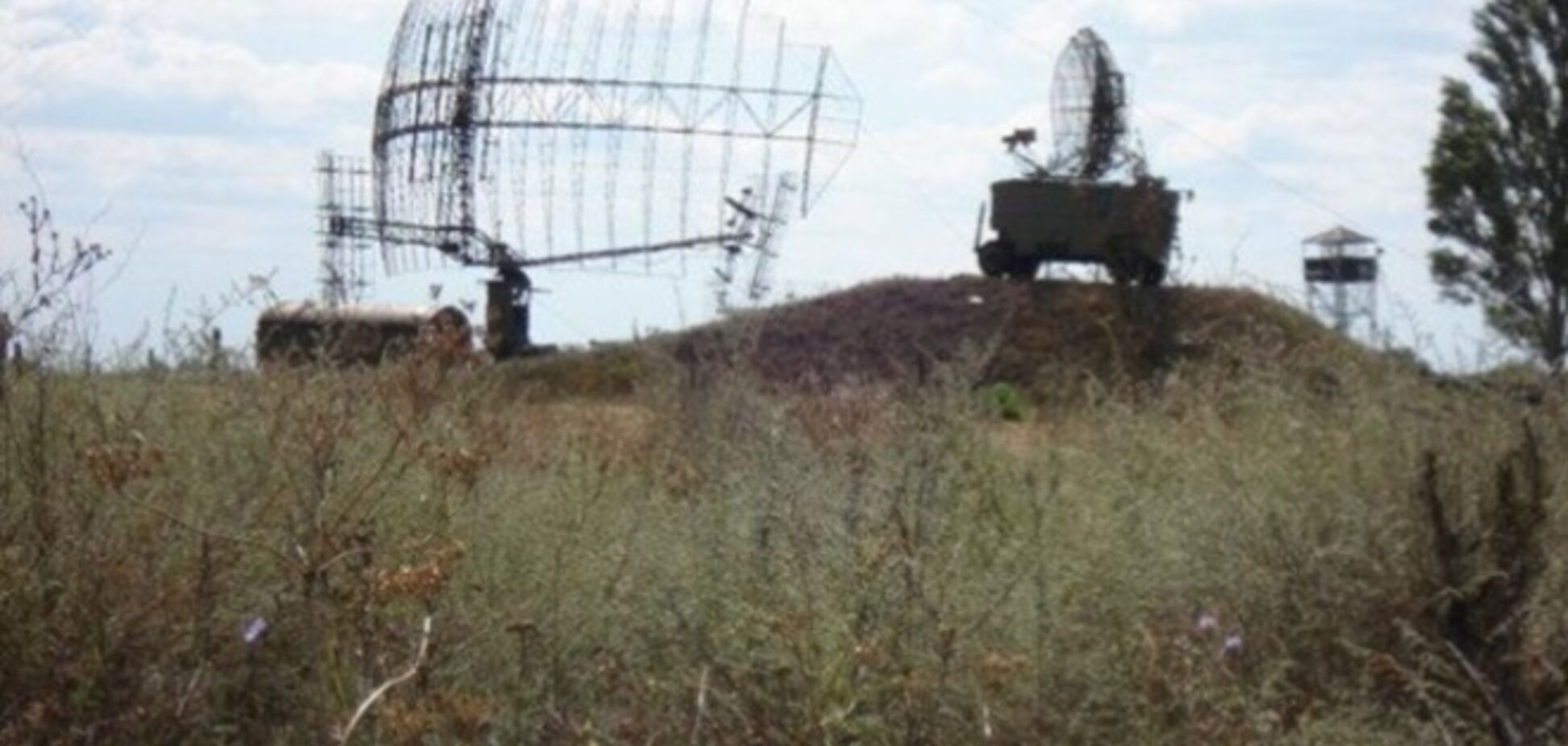 На Луганщине пособники террористов сожгли радиолокационную станцию