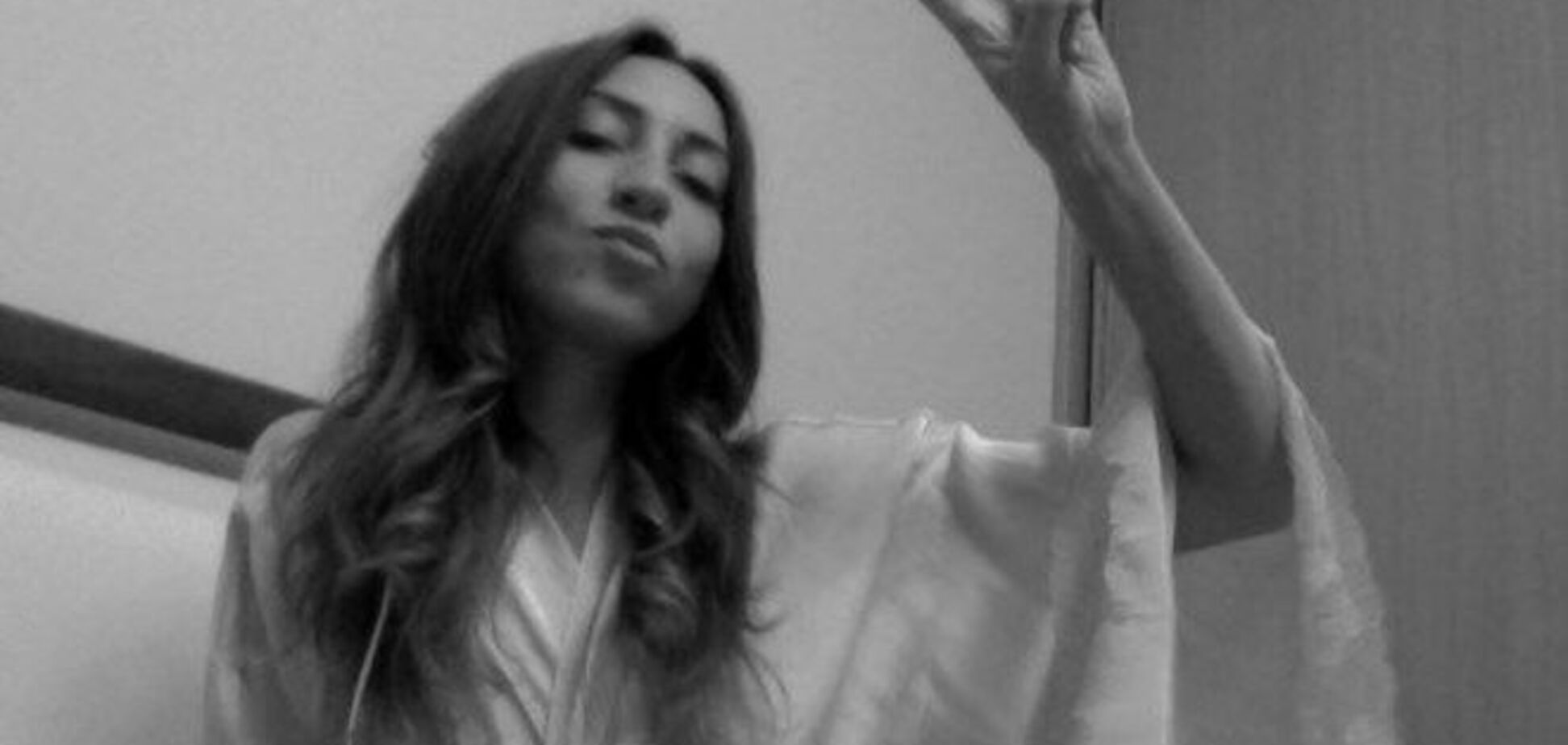 Дочь депутата-олигарха сходила на тусовку и показала соски