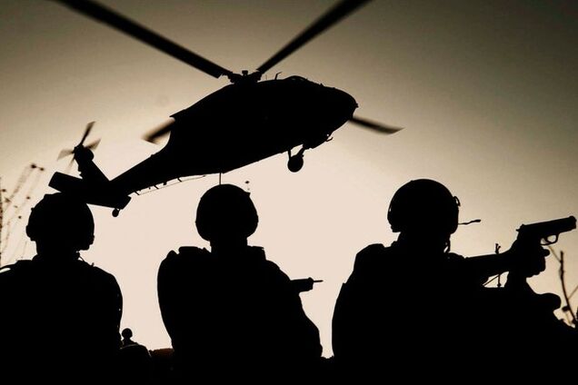 Террористы в Донецке блокируют воинскую часть и военный лицей