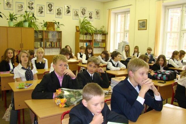 Российским школьникам объяснят, что власть в Украине захватили радикалы и русофобы