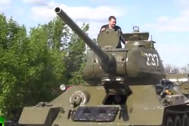 В Луганске пособники террористов захватили танк времен Второй мировой - СМИ