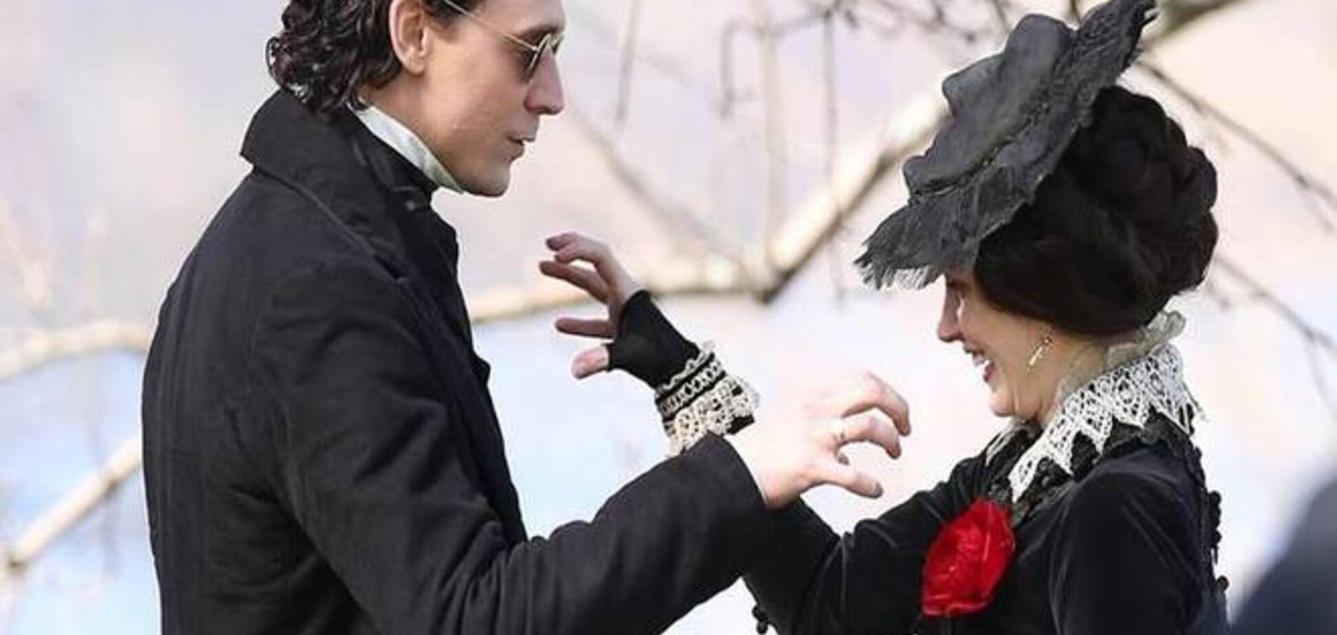 'Багровый пик': фото со съемок костюмного хоррора Гильермо дель Торо