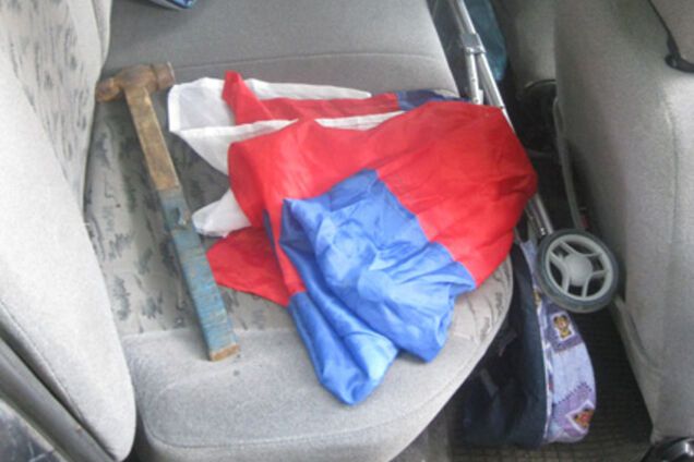 ГАИ помешала харьковчанину провезти в город 'оружие' для массовых акций