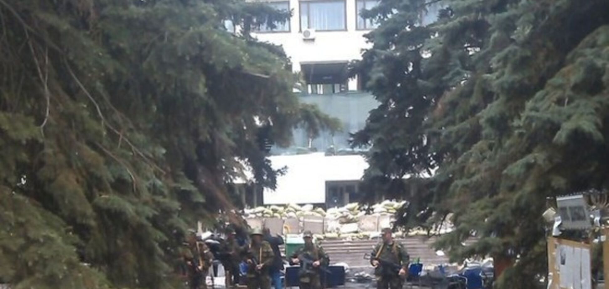 В Мариуполе военные прострелили ногу пособнику террористов - СМИ