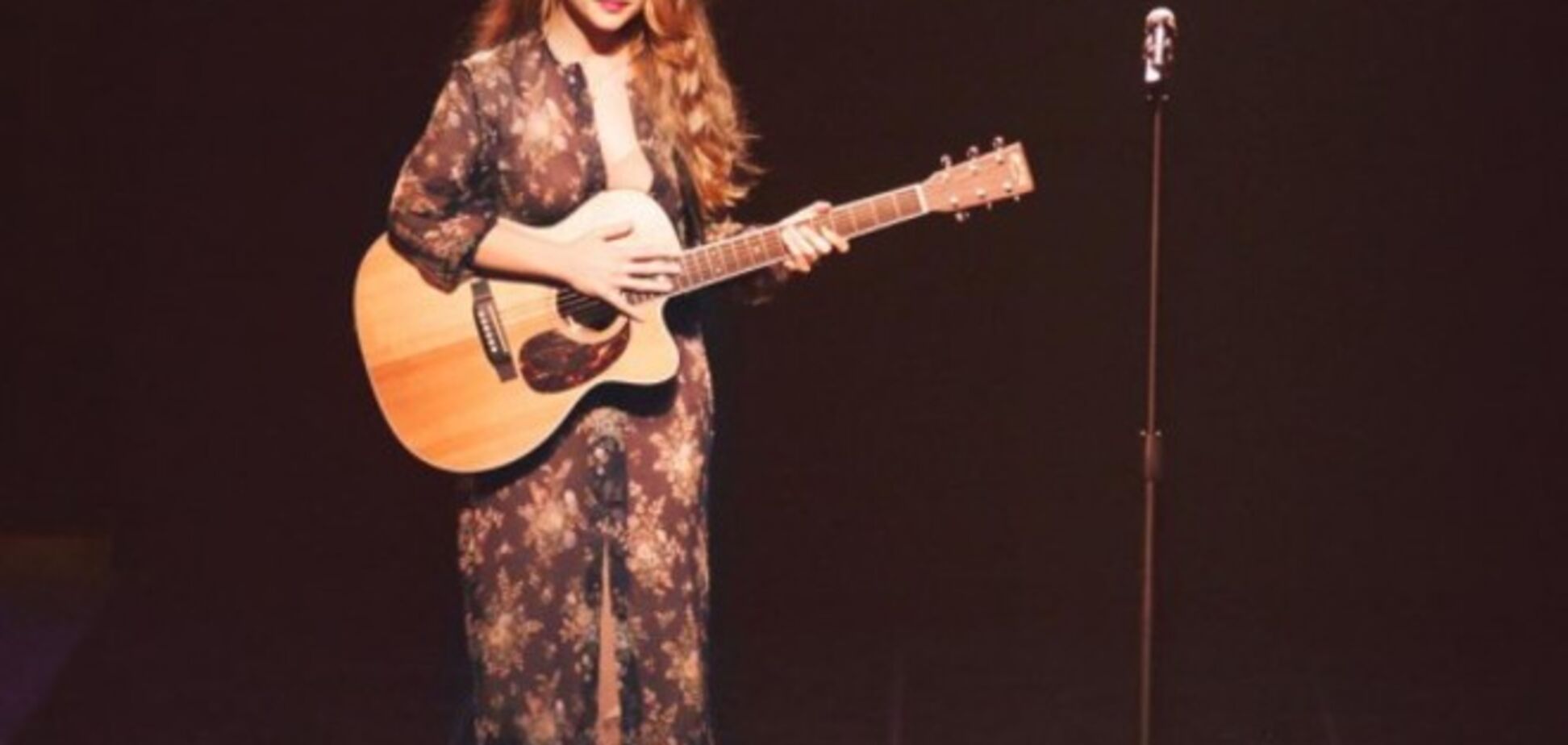 Тина Кароль выпустила военный альбом ко Дню Победы