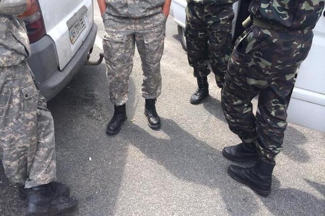 'Донбасс' собрал на Майдане четыре автобуса мобилизованных