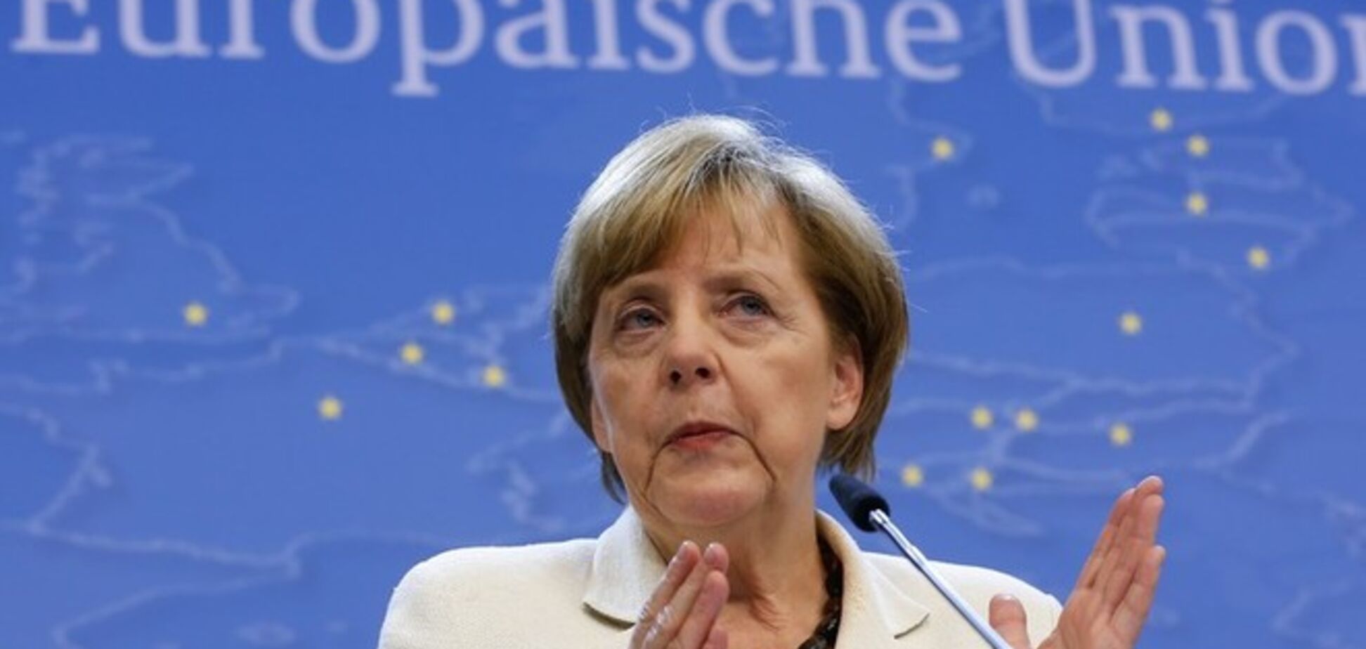 ЗМІ: Кемерон заявив Меркель, що Британія може вийти з ЄС
