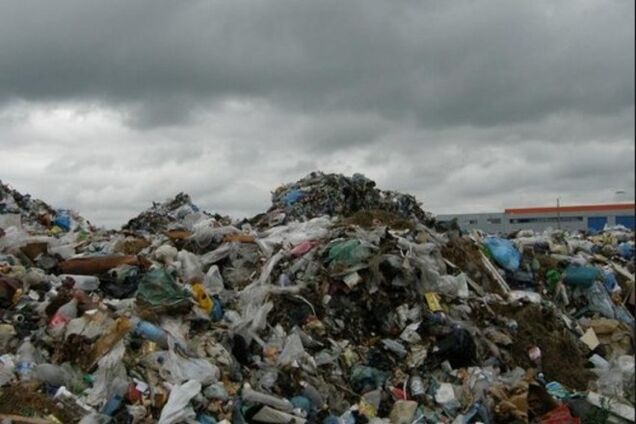 В Донецке террористы устроили жителям мусорный коллапс