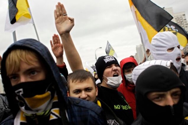 ФСБ заявляет, что в Сибири растет число террористических и неонацистских организаций