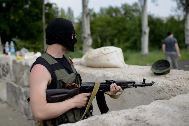 В Луганске террористы штурмовали аэропорт