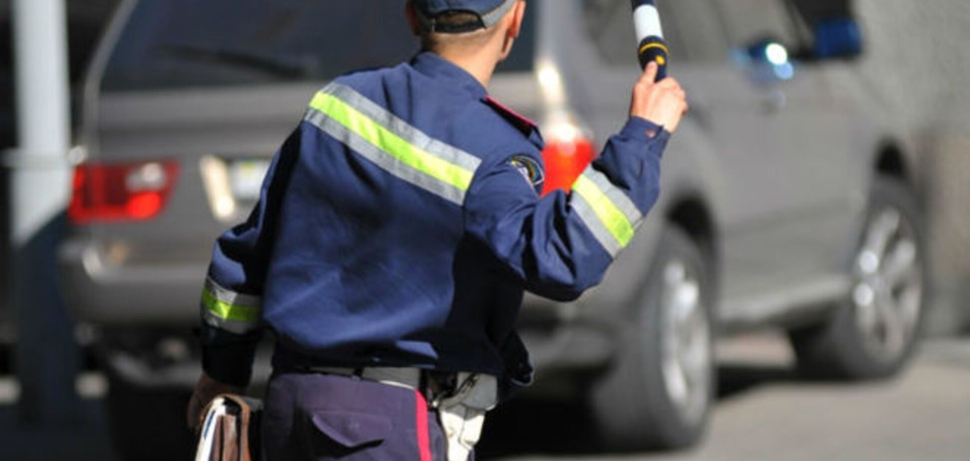 Гаишники будут фиксировать попытки дачи взятки на фото и видео