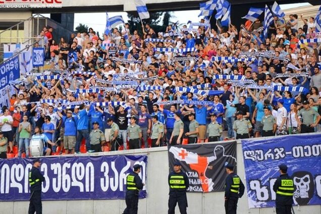 Фаны тбилисского 'Динамо' посвятили Украине 'Гимн Свободы Грузии'
