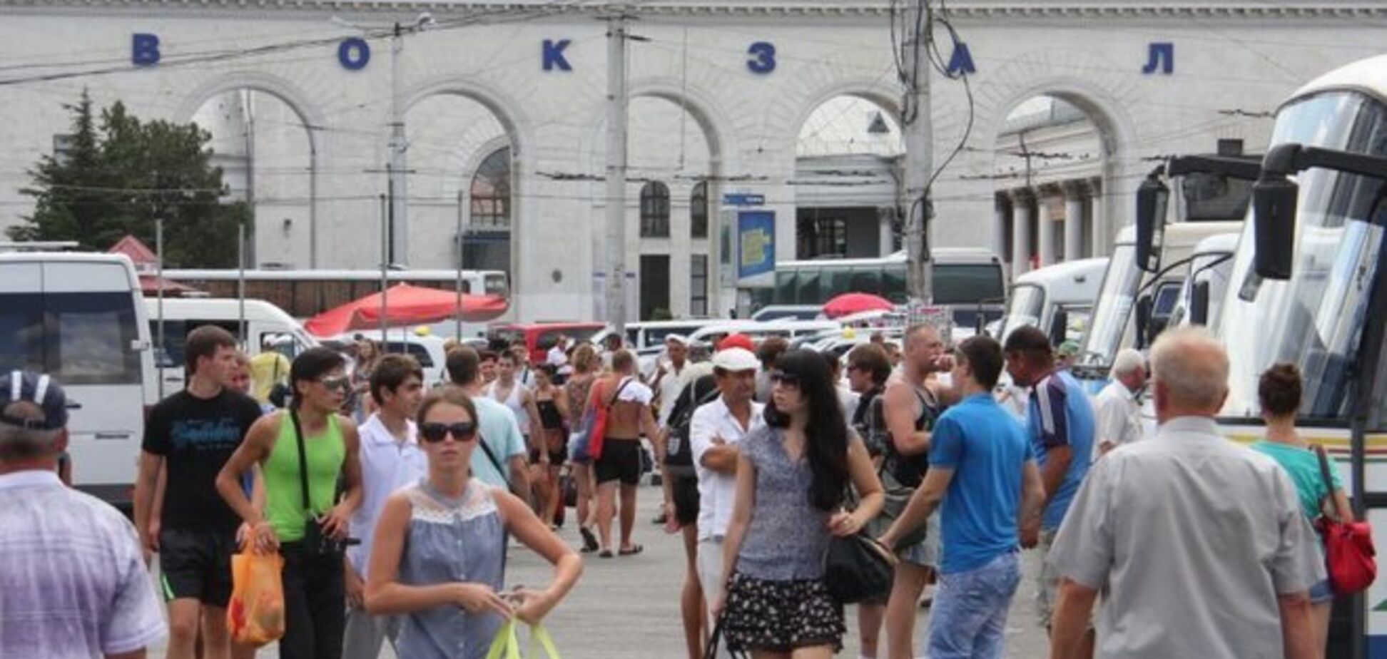 В Крыму беженцев из Донбасса 'отфильтруют' и отправят жить в палатки