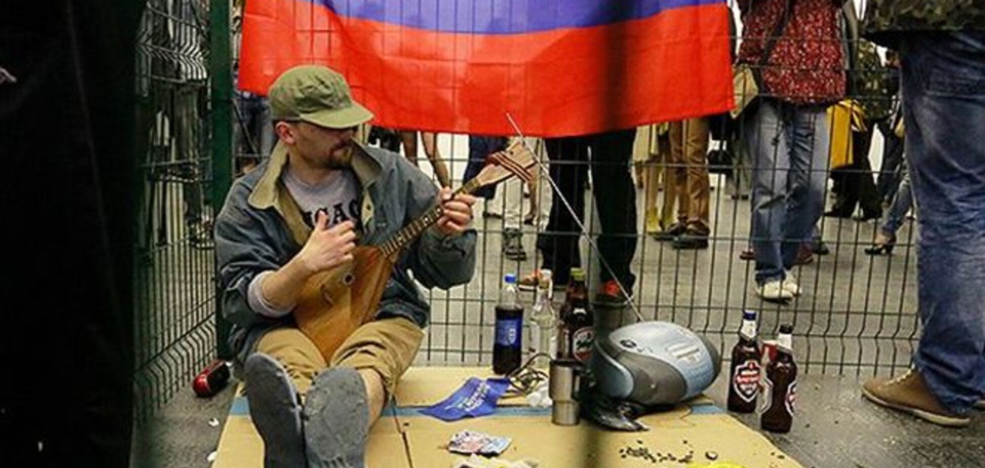 Бойовики в Слов'янську отримали гуманітарну допомогу з Росії - горілку і насіннячка