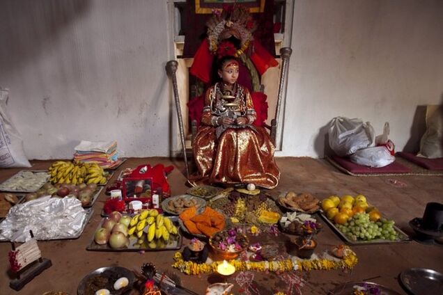 Как живут современные непальские богини