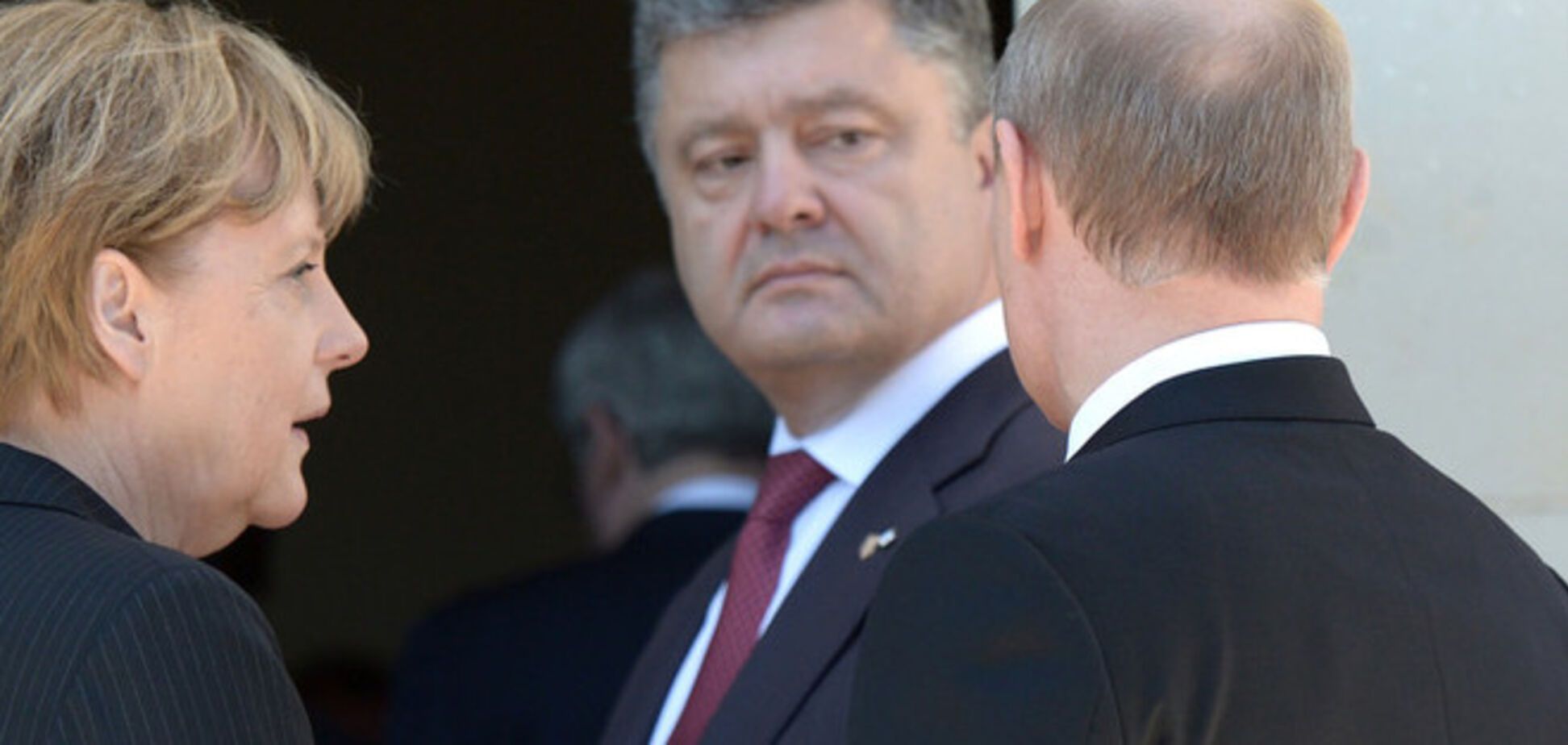 Порошенко долго и содержательно поговорил с Путиным по телефону о Донбассе