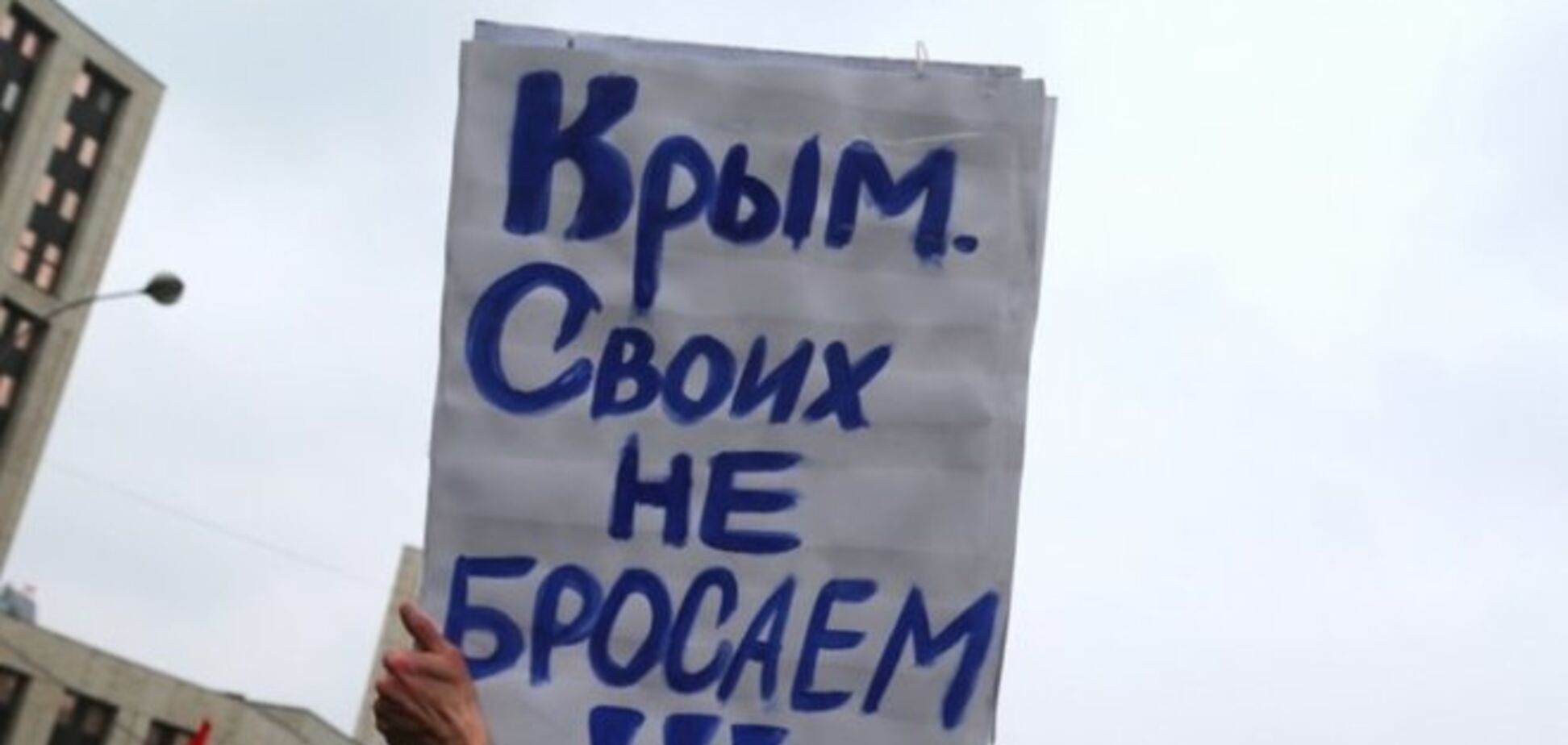 Крымский бизнес в панике: вино не продается, урожай гибнет, рабочие бастуют