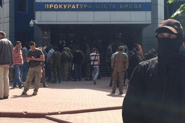 Майдановцы поведут прокурора Киева в Генпрокуратуру