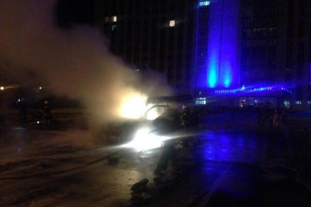 Террористы заявили, что взрыв у Донецкой ОГА унес две жизни