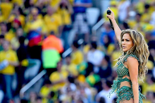 Дженнифер Лопес опровергла слухи о романе с Чмерковским