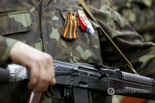 Терористи під загрозою розстрілу змушують жителів Донбасу вступати до своїх лав