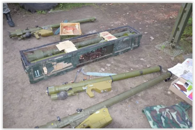 Силы АТО задержали очередную группу террористов с арсеналом оружия