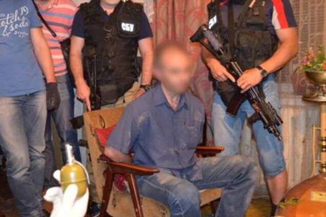 СБУ задержала еще одного агента, вербовавшего граждан для участия в боях на стороне террористов