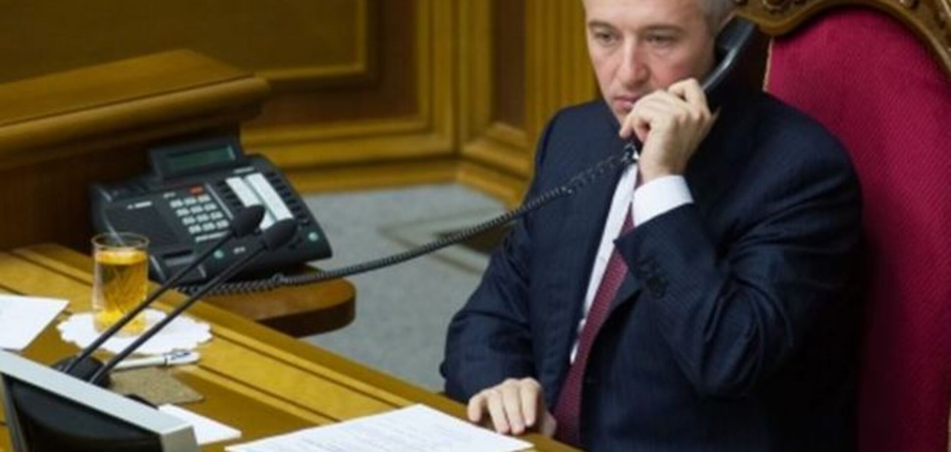 Регламентный комитет Рады вернул ГПУ представление на лишение мандата Олийныка и Калетника