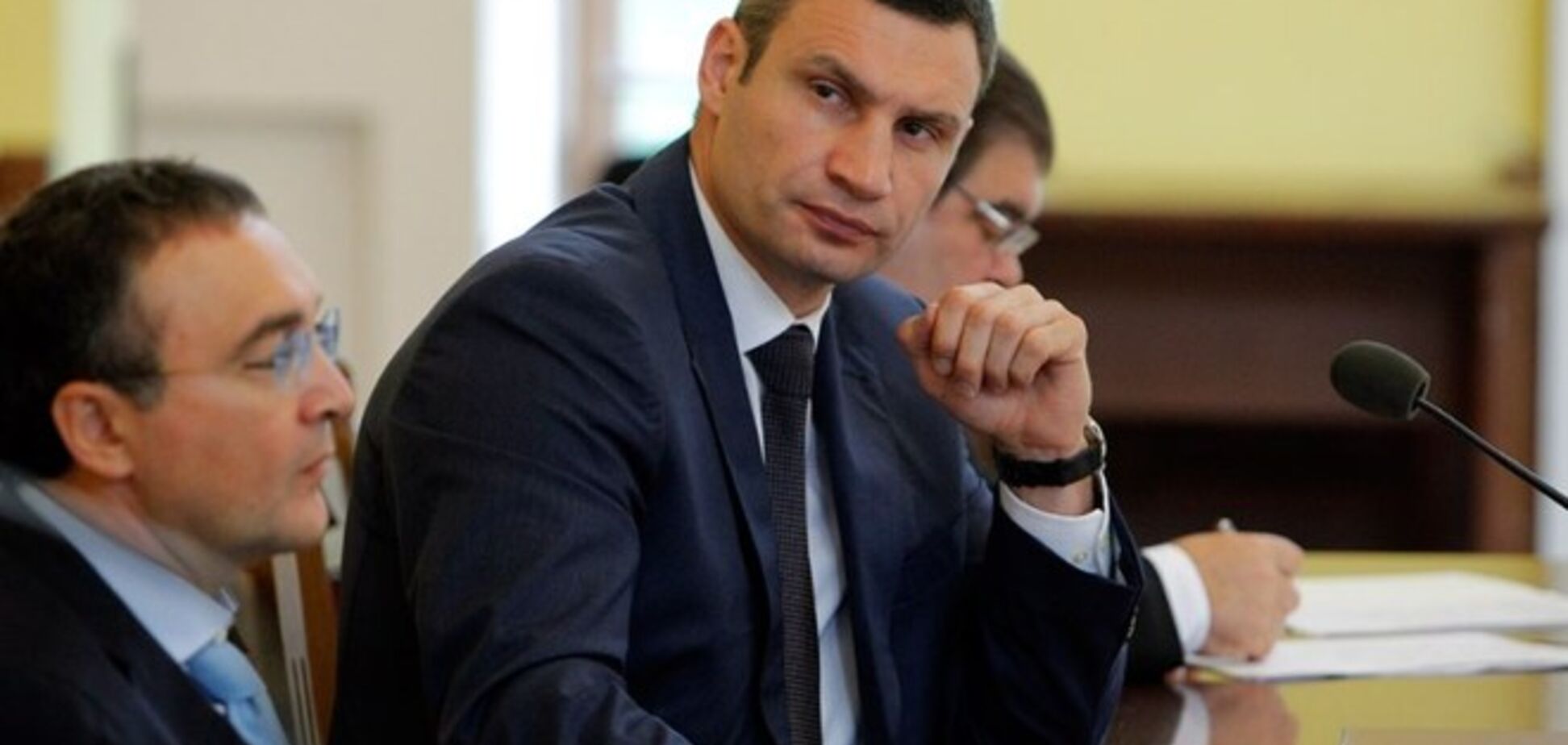 Кличко выразил недовольство работой департаментов КГГА и предложил чиновникам увольняться