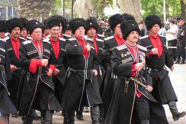 Ватажок 'ЛНР' звинуватив російських козаків в мародерстві