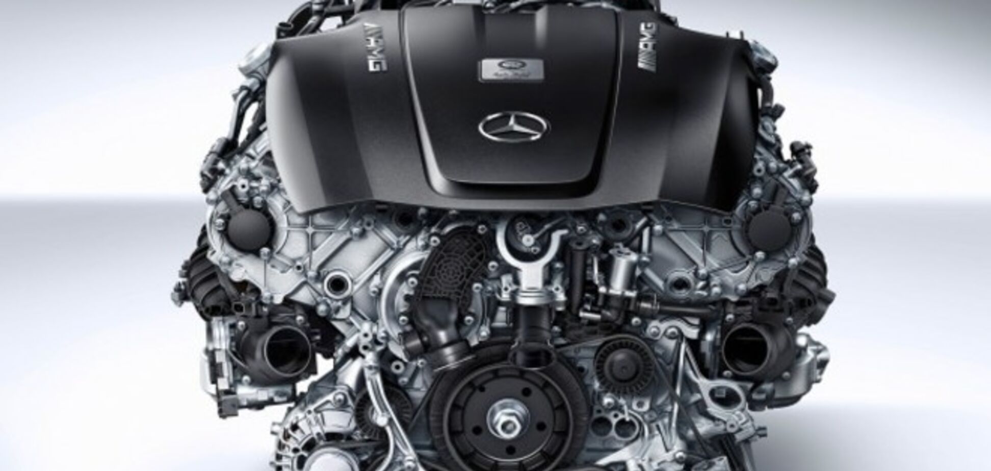 Мерседес создает супермотор для суперавто