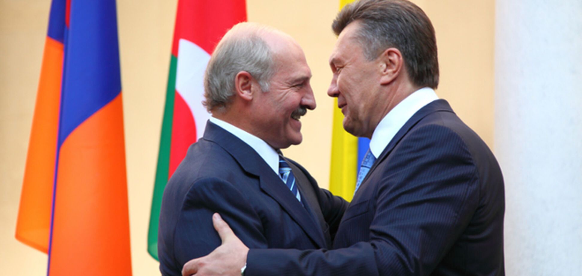 Янукович хочет бежать от Путина к Лукашенко?
