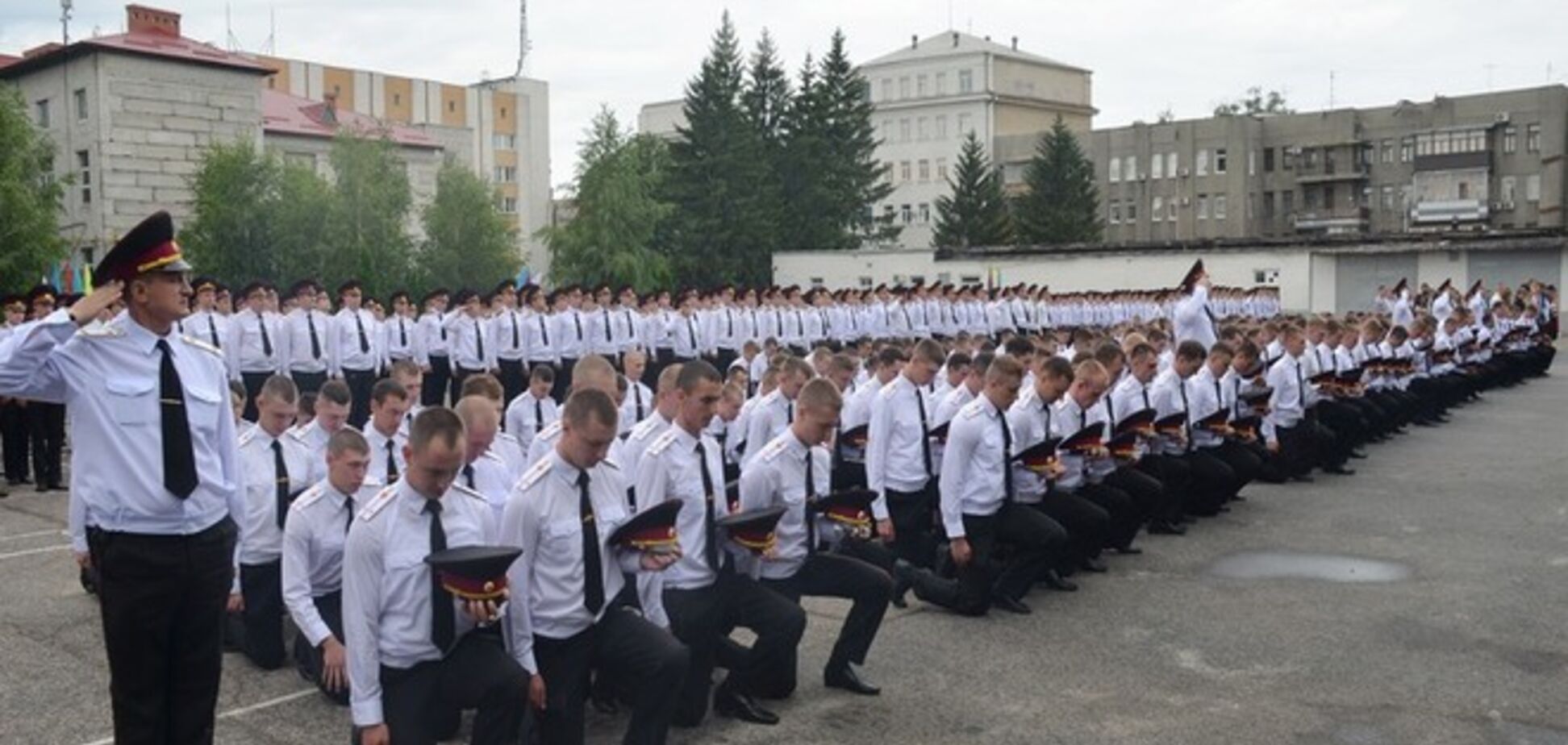 Выпускники харьковского университета вместо отпуска едут воевать на Донбасс